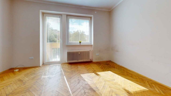 Tehlovy-2-izb-byt-na-Nivach-Living-Room