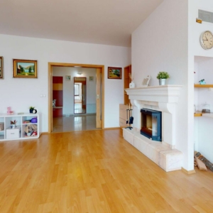 2-izb-byt-BA-Mikulasska-29-Living-Room