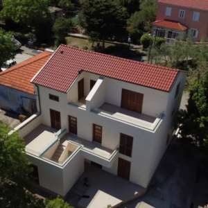 jedinecne-apartmany-v-historickej-vile-poljana-ostrov-ugljan-jedinecne-apartmany-v-historickej-vile-poljana-ostrov-ugljan-8